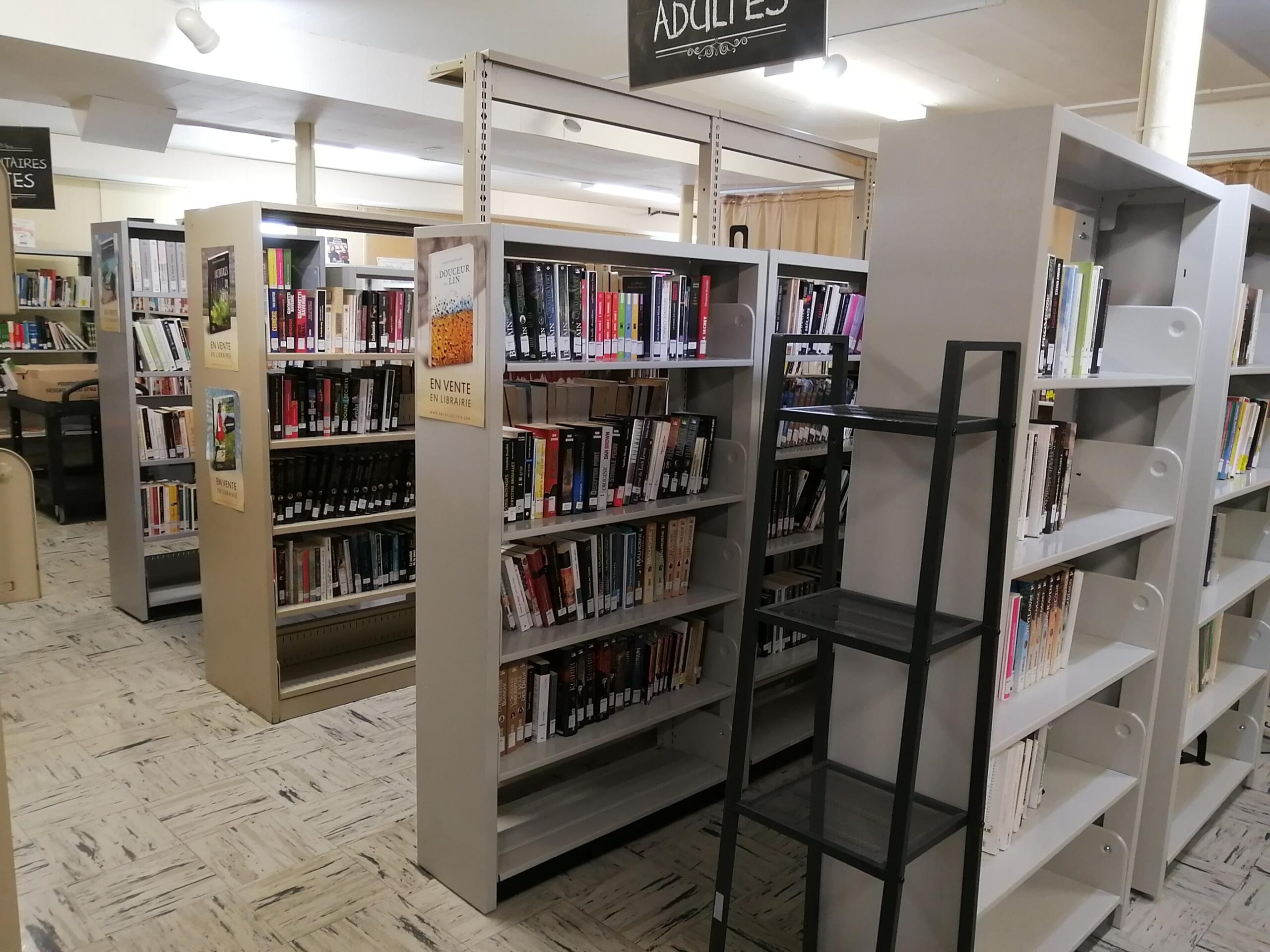 bibliotheque-destor-interieur-rbatnq