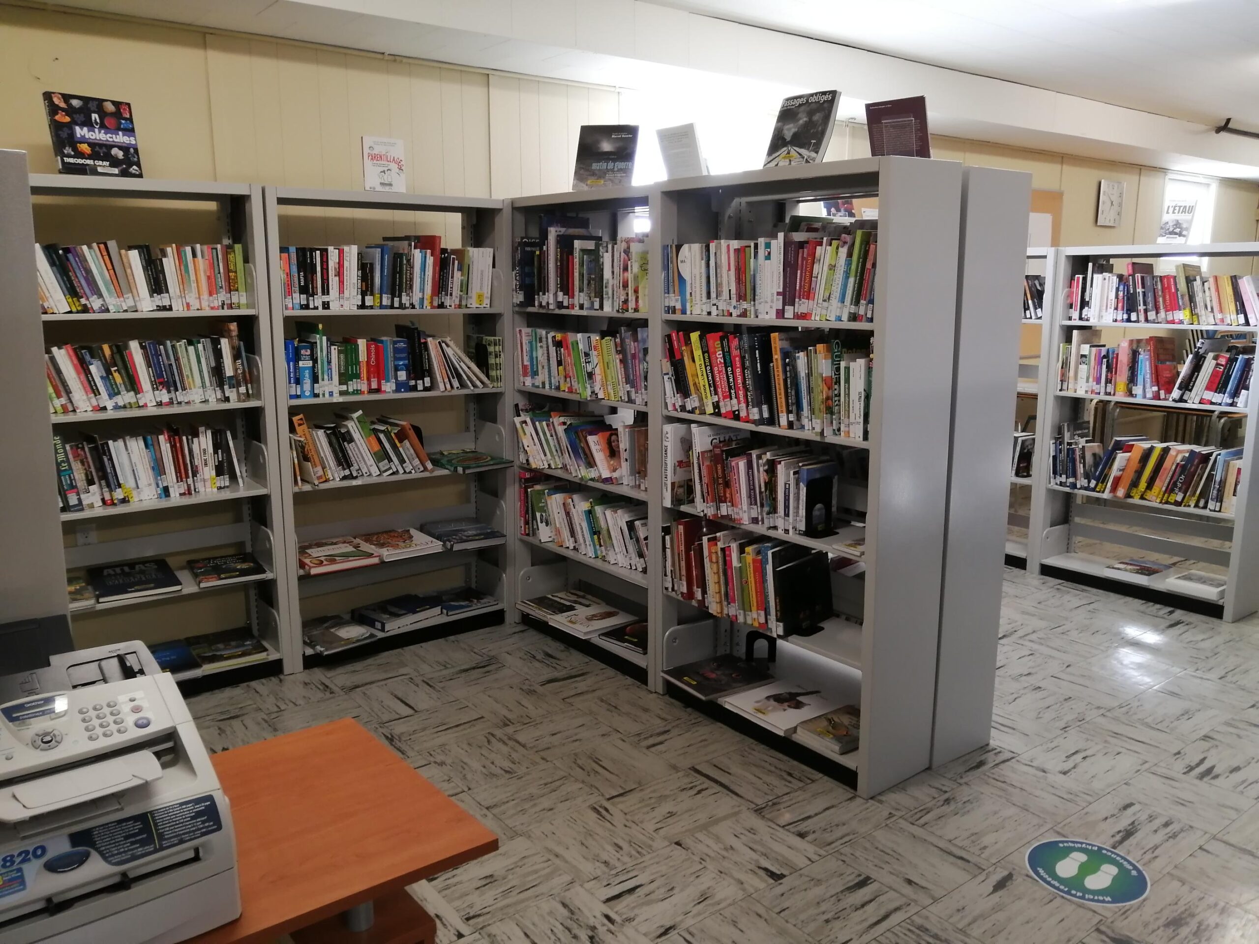 bibliotheque-destor-interieur-rbatnq